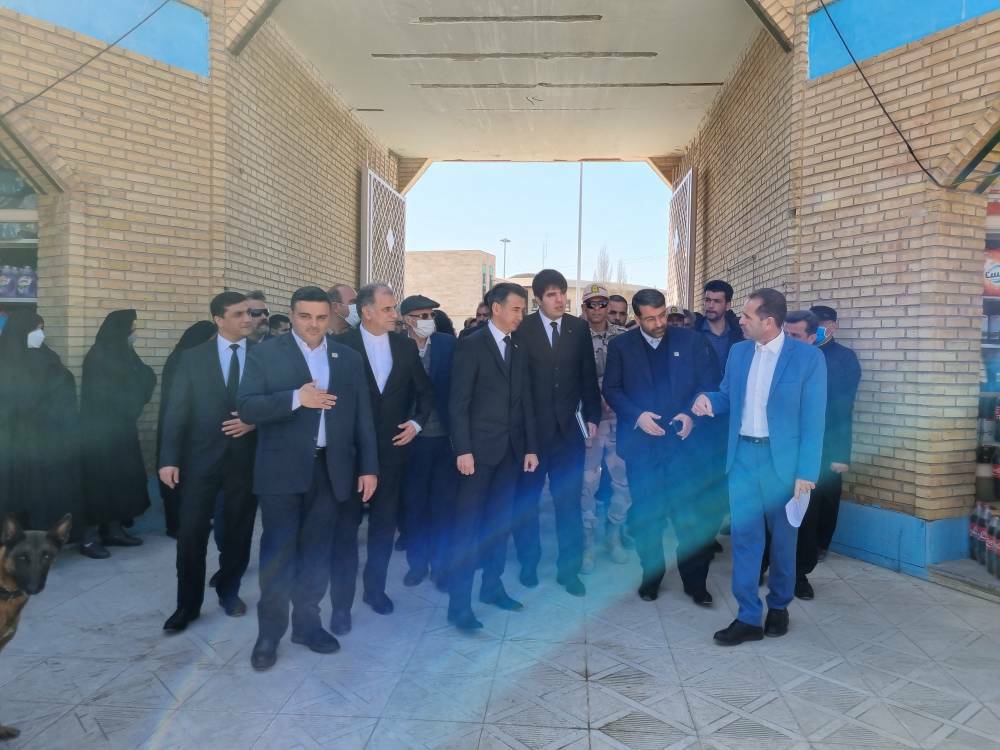 نشست مشترک مرزی گمرکی ایران و ترکمنستان در مرز باجگیران- هودان با حضور روسای کل گمرکات دو کشور در دو دور برگزار شد.