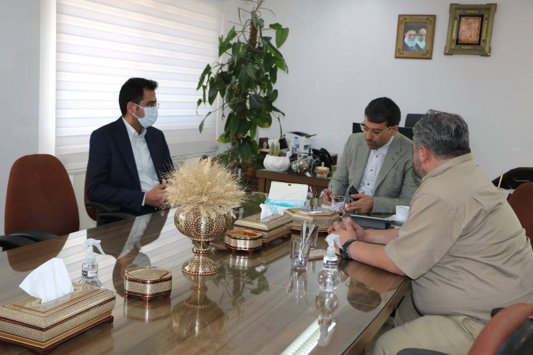 بازدید دکتر محمد رضوانی فر از شرکت داروسازی فارابی