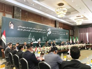 رضوانی فر رئیس کل گمرک ایران در نشست استانداران هم مرز ایران با اقلیم کردستان عراق گفت : در دو ماهه  اول امسال ٢٨ درصد صادرات ایران با عراق از طریق مرزهای تمرچین پیرانشهر ، باشماق کردستان و پرویز خان کرمانشاه با اقلیم کردستان عراق انجام گرفته است.