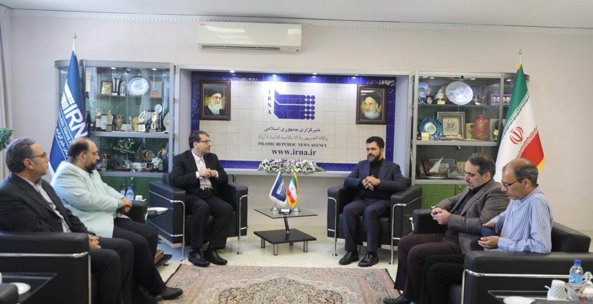 بازدید معاون وزیر اقتصاد و رییس کل گمرک ایران از خبرگزاری ایرنا و دیدار با مدیرعامل این خبرگزاری
