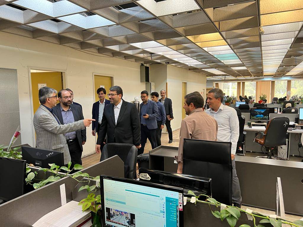 بازدید معاون وزیر اقتصاد و رییس کل گمرک ایران از خبرگزاری ایرنا و دیدار با مدیرعامل این خبرگزاری