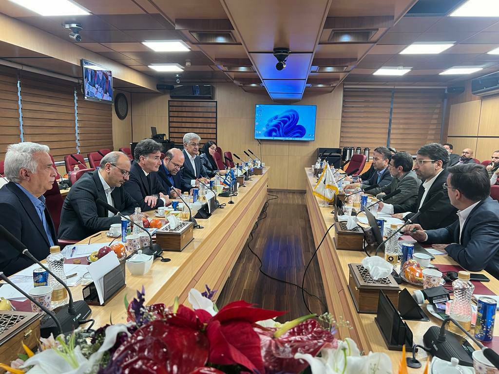 نشست سه جانبه همکاری های مشترک توسعه ترانزیت گمرک ایران، سازمان جهانی ایرو و اتاق بازرگانی، صنایع، معادن و کشاورزی ایران