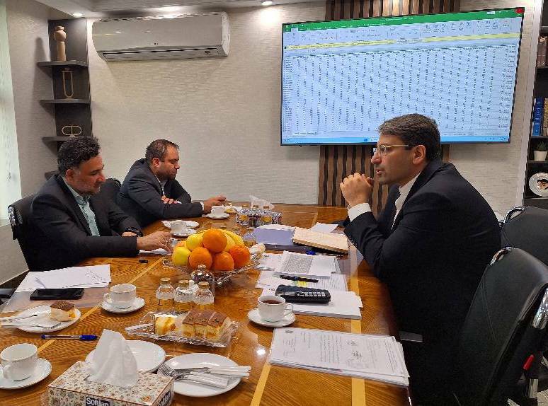 دیدار دکتر دهقانی فیروزآبادی معاون علمی، فناوری و اقتصاد دانش بنیان رئیس جمهور با دکتر محمد رضوانیفر معاون وزیر اقتصاد و رئیس کل گمرک در گمرک ایران