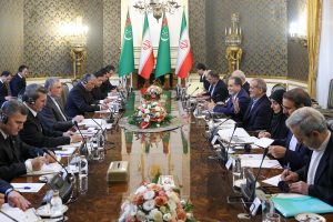 امضای سند اقدام مشترک برای توسعه همکاری‌های گمرکی بین روسای کل گمرک ایران و ترکمنستان