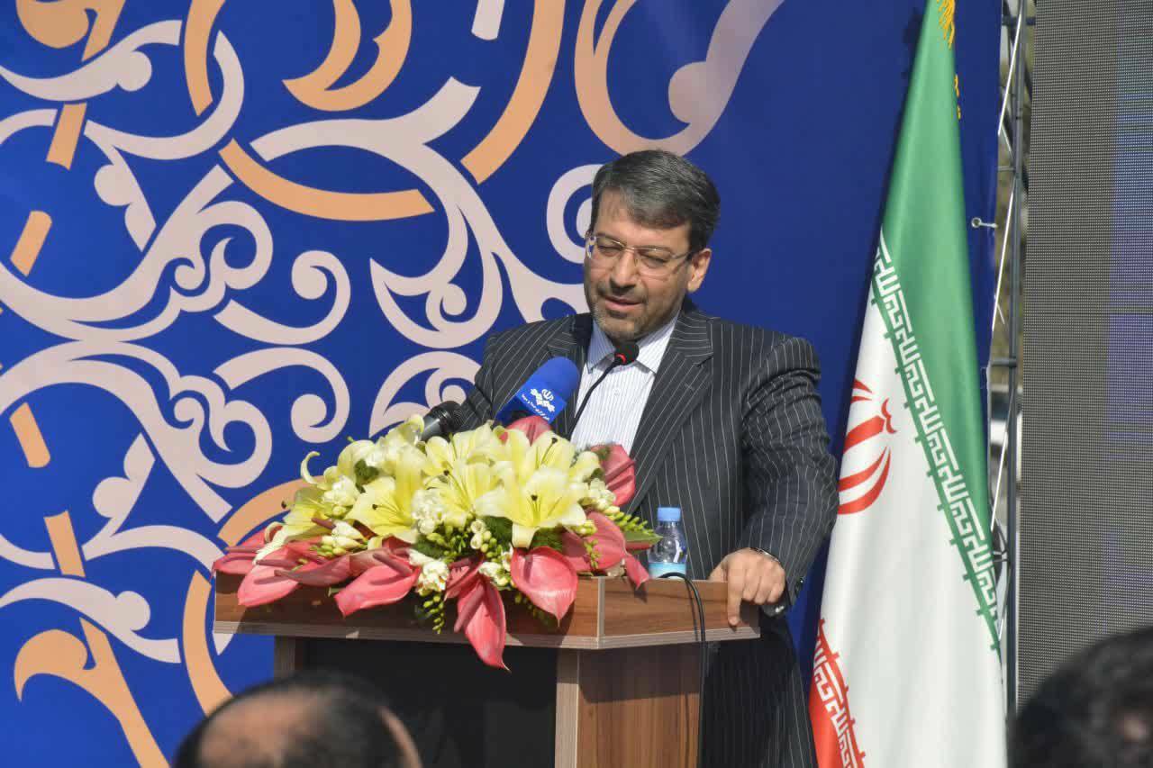 معاون وزیر اقتصاد و رئیس کل گمرک: با اقدامات انجام گرفته در زمینه تسهیل گری زمان انجام تشریفات گمرکی به طور متوسط در ۴ ساعت انجام می شود.
